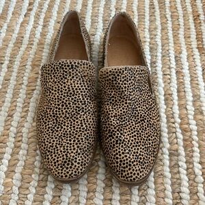 Crown Vintage cow fur flats